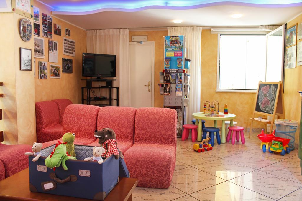 Hotel Royal Мисано Адриатико Екстериор снимка
