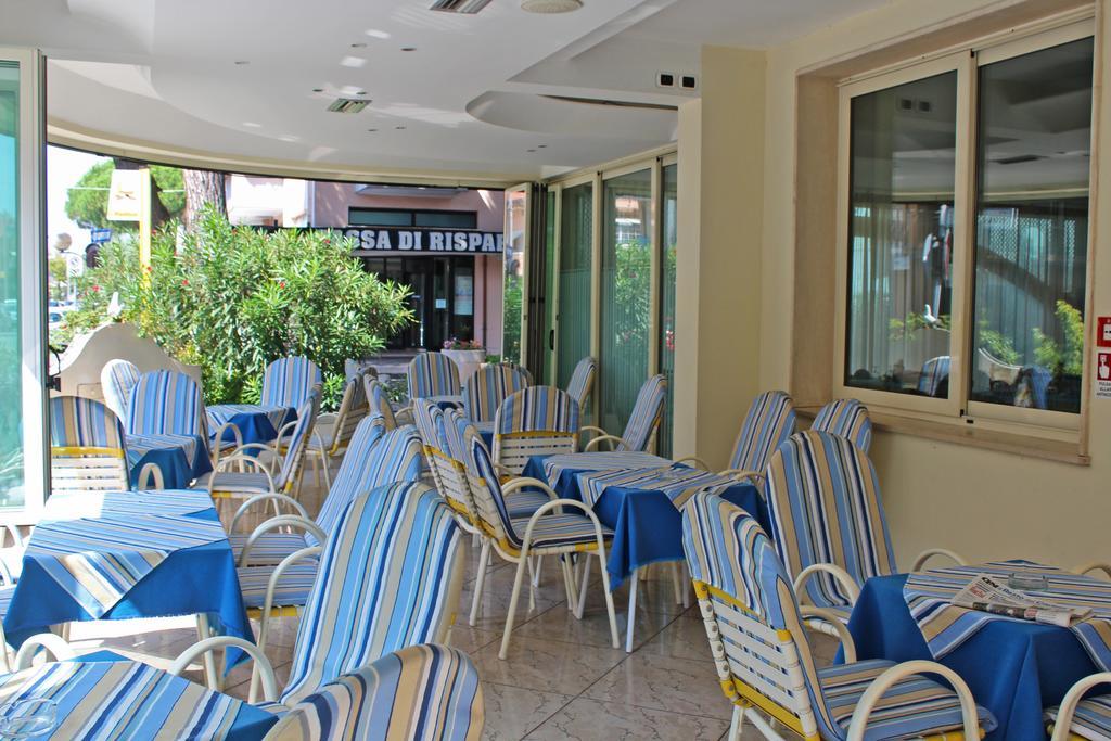 Hotel Royal Мисано Адриатико Екстериор снимка
