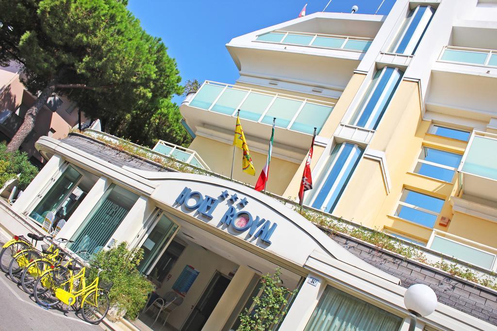 Hotel Royal Мисано Адриатико Екстериор снимка