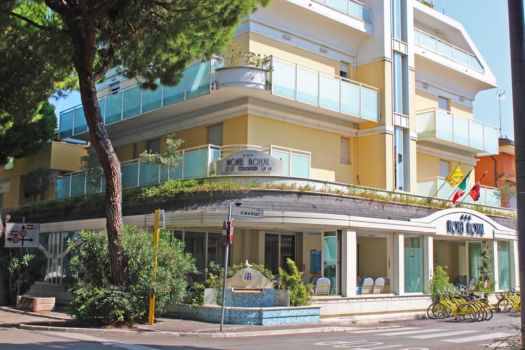 Hotel Royal Мисано Адриатико Екстериор снимка